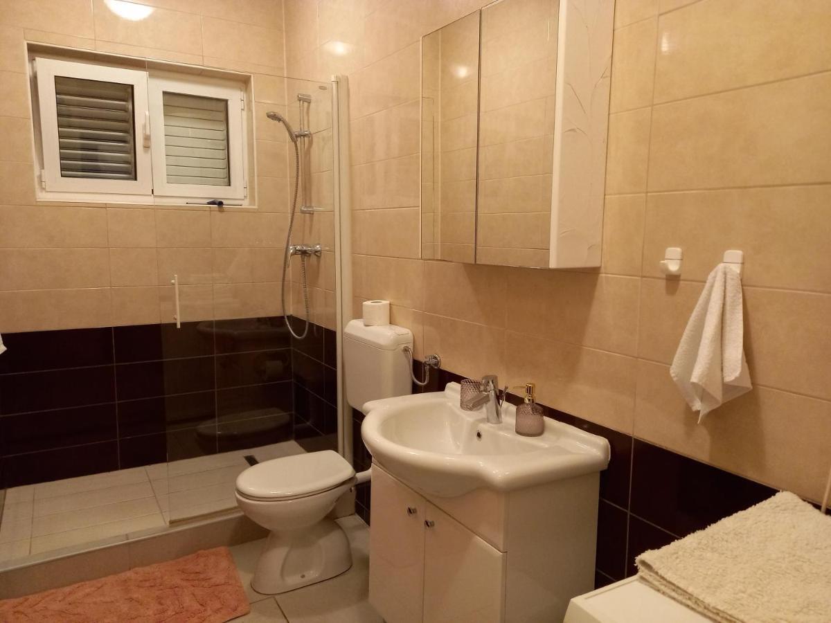 Apartman Noni Biograd Na Moru Exterior photo